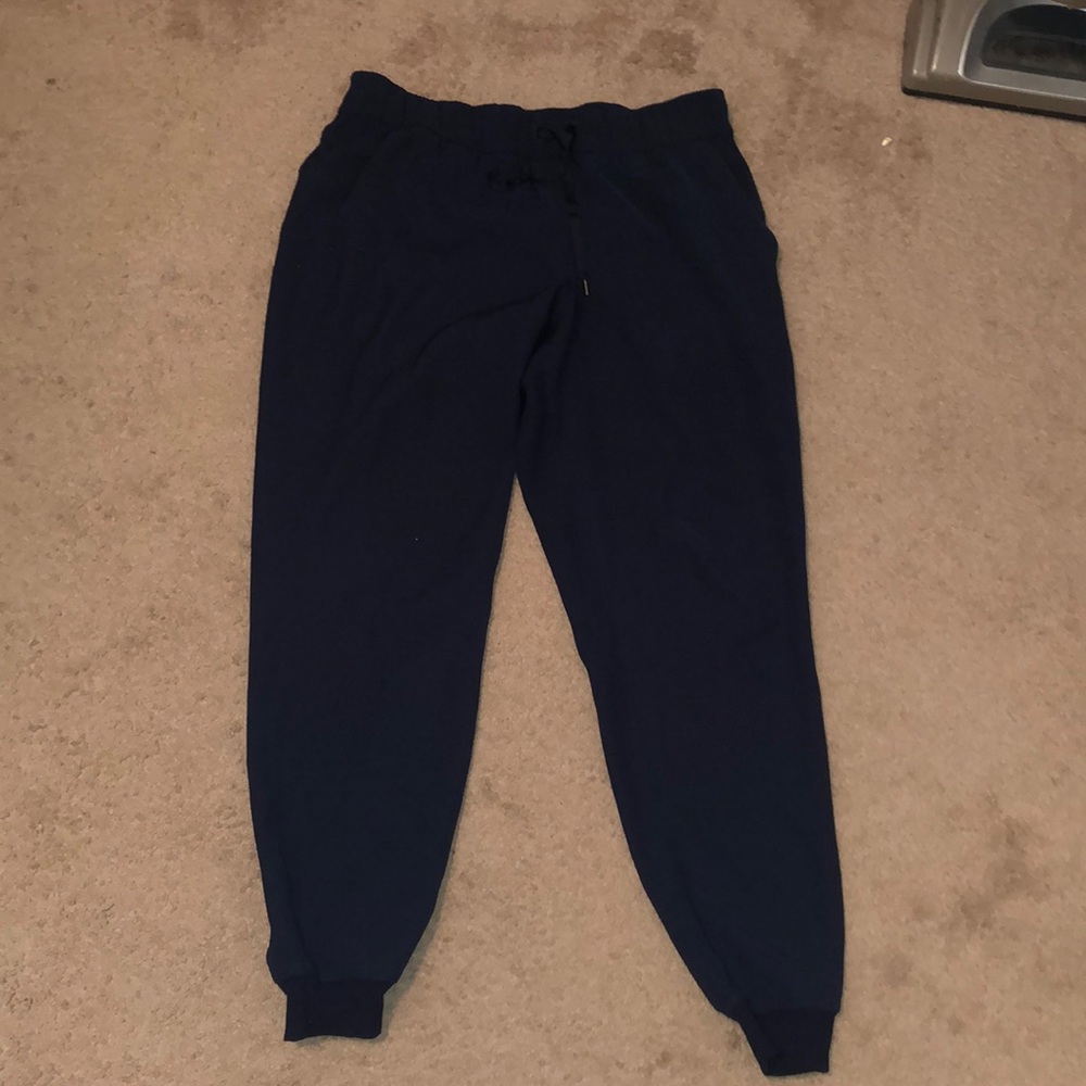 Lululemon On the Fly Jogger